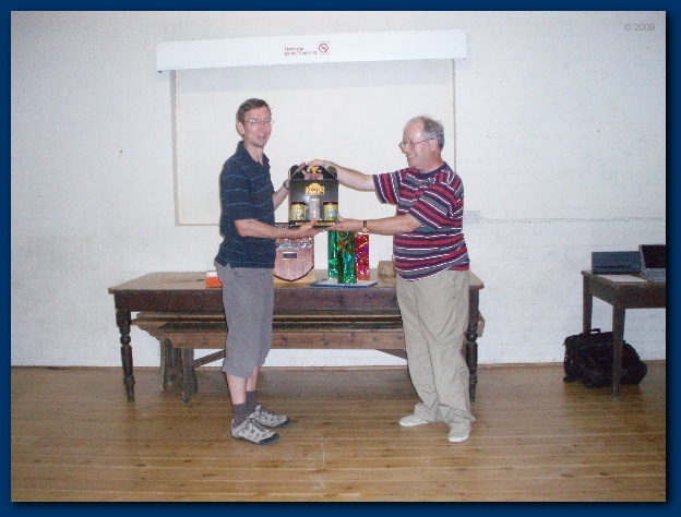 600x449 pixels (112K)